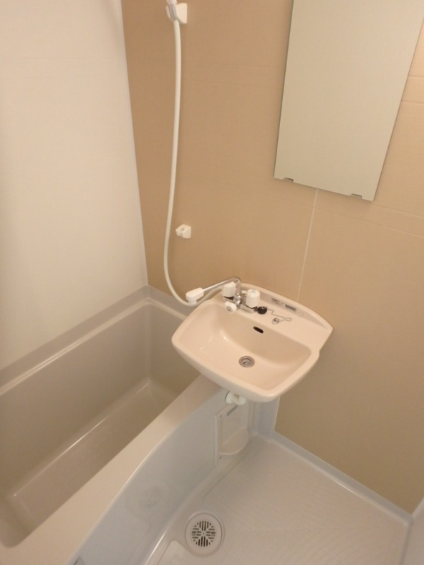 ��ʌ��������܎s��{���Ԓ��P���ڂ̃}���V�����̐��ʏ�