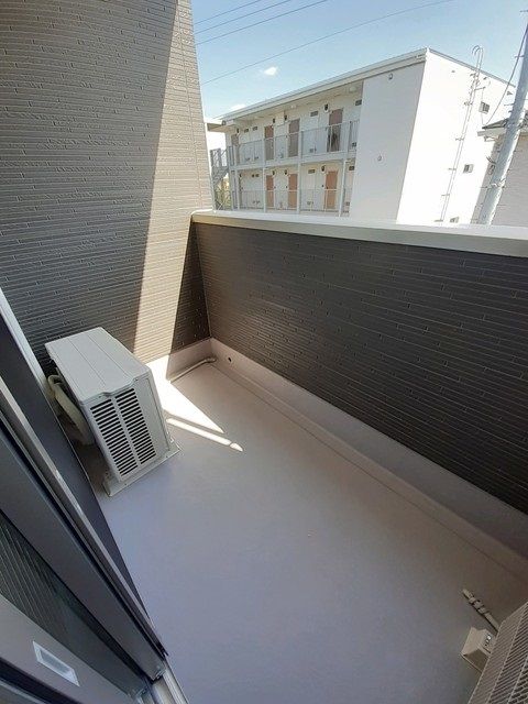 ��ʌ��������܎s����厚�w��̃A�p�[�g�̃o���R�j�[