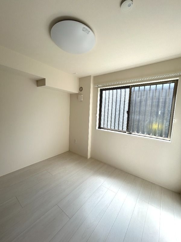 ��ʌ��������܎s���搼��{�Q���ڂ̃A�p�[�g�̂��̑������E�X�y�[�X