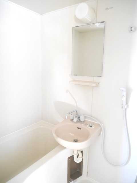 ��ʌ��������܎s�������a�c���P���ڂ̃A�p�[�g�̃o�X