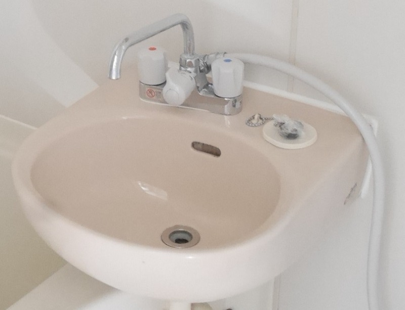 ��ʌ��������܎s�������a�c���P���ڂ̃A�p�[�g�̐��ʏ�