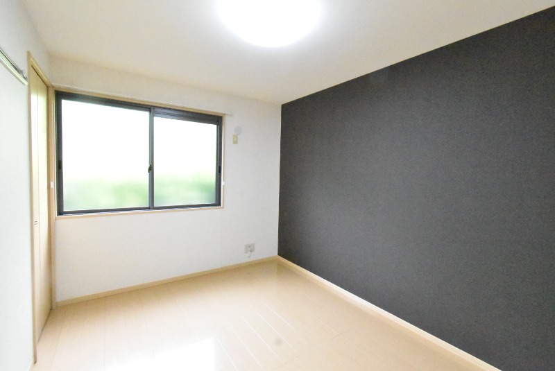 ��ʌ�����s������U���ڂ̃A�p�[�g�̂��̑������E�X�y�[�X