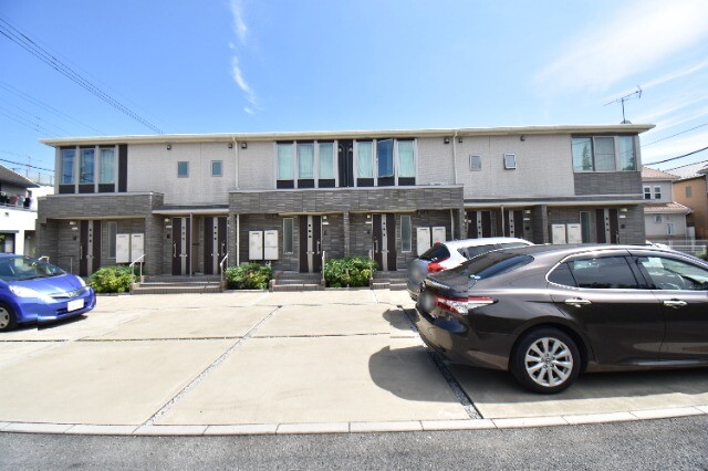 ��ʌ��@�c�s�������̃A�p�[�g�̒��ԏ�