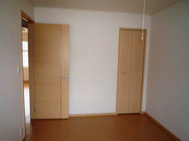 ��ʌ�����s���{���Q���ڂ̃A�p�[�g�̂��̑������E�X�y�[�X