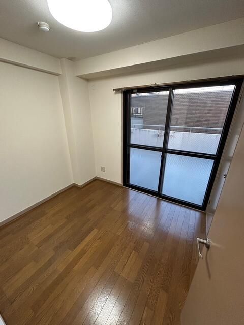 ��ʌ�����s�����R���ڂ̃}���V�����̂��̑������E�X�y�[�X