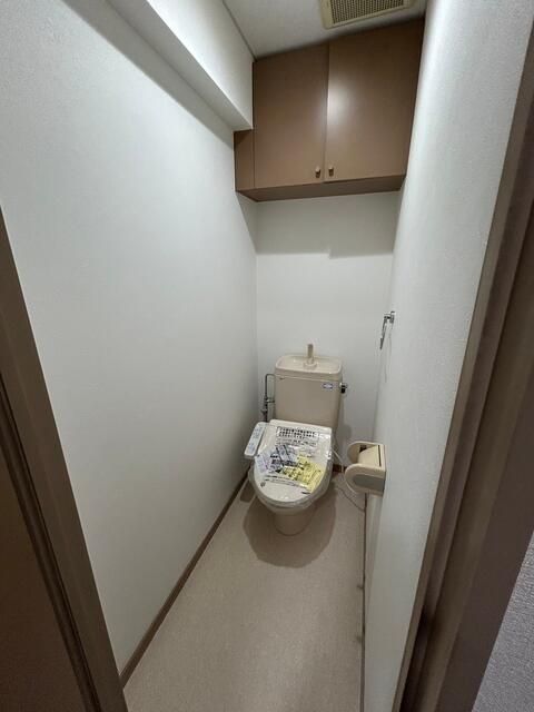 ��ʌ�����s�����R���ڂ̃}���V�����̃g�C��