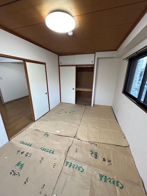 ��ʌ�����s�����R���ڂ̃}���V�����̎��[