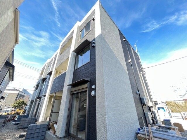 ��ʌ��������܎s����{�O��1629-3�̃A�p�[�g�̌����O��