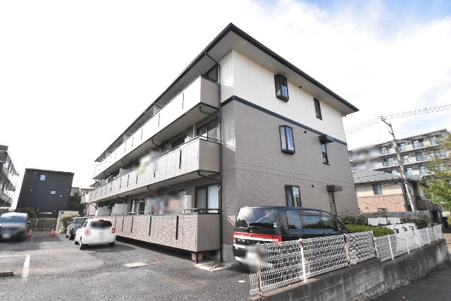 ��ʌ�����s�˒˂R����10-5�̃A�p�[�g�̌����O��