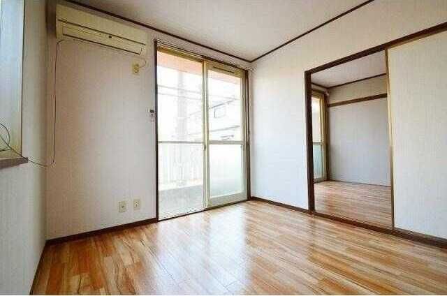 ��ʌ�����s���s�o�H�Q���ڂ̃A�p�[�g�̂��̑������E�X�y�[�X