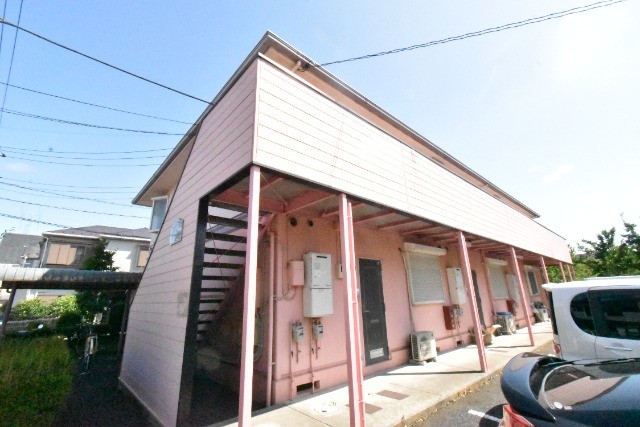 ��ʌ�����s���s�o�H�Q���ڂ̃A�p�[�g�̃G���g�����X