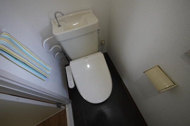 ��ʌ��������܎s��{��O���R���ڂ̃e���X�n�E�X�̃g�C��