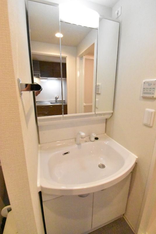 ��ʌ��z�J�s�z���J�Q���ڂ̃}���V�����̐��ʏ�