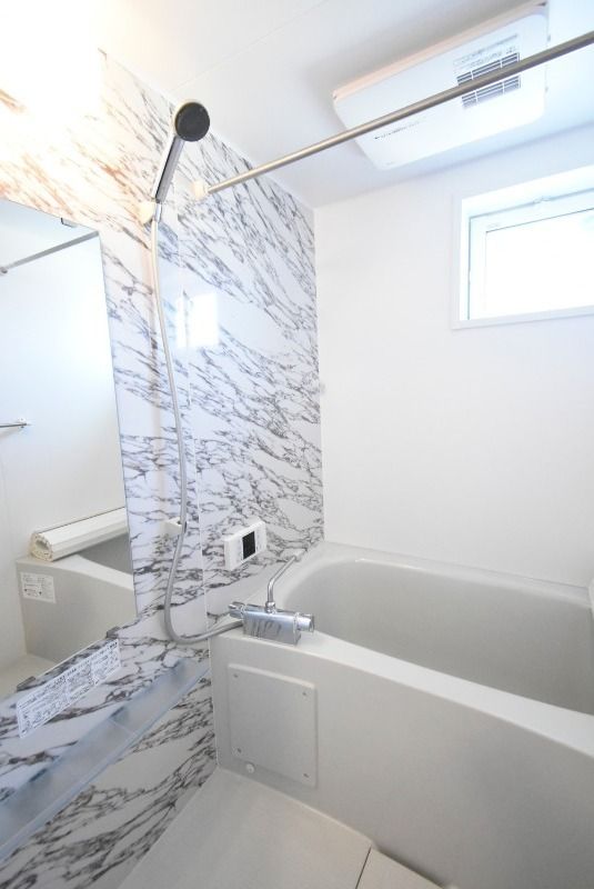 ��ʌ��������܎s�k��y�C���P���ڂ̃A�p�[�g�̃o�X