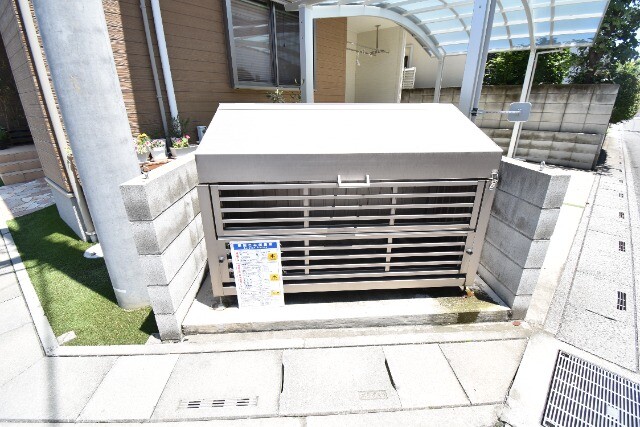 ��ʌ��������܎s��{��O���P���ڂ̃e���X�n�E�X�̂��̑�