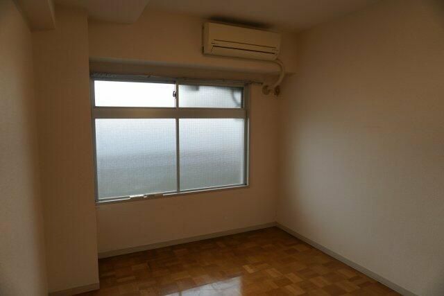 ��ʌ��������܎s�Y�a�撇���R���ڂ̃}���V�����̎��[