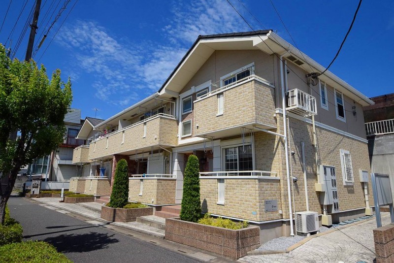 ��ʌ�����s�k����Q����18-16�̃A�p�[�g�̌����O��