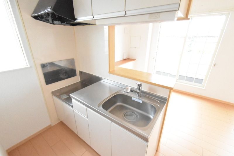 ��ʌ�����s�k����Q���ڂ̃A�p�[�g�̃L�b�`��