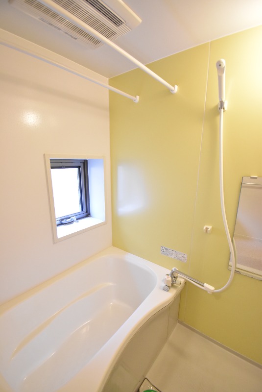 ��ʌ�����s�˒˂Q���ڂ̃A�p�[�g�̃o�X