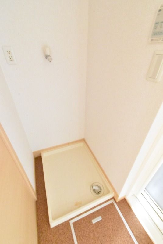 ��ʌ�����s�k����Q���ڂ̃A�p�[�g�̂��̑�