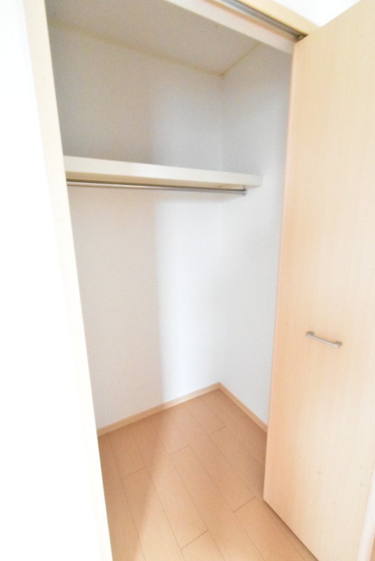 ��ʌ�����s�k����Q���ڂ̃A�p�[�g�̎��[