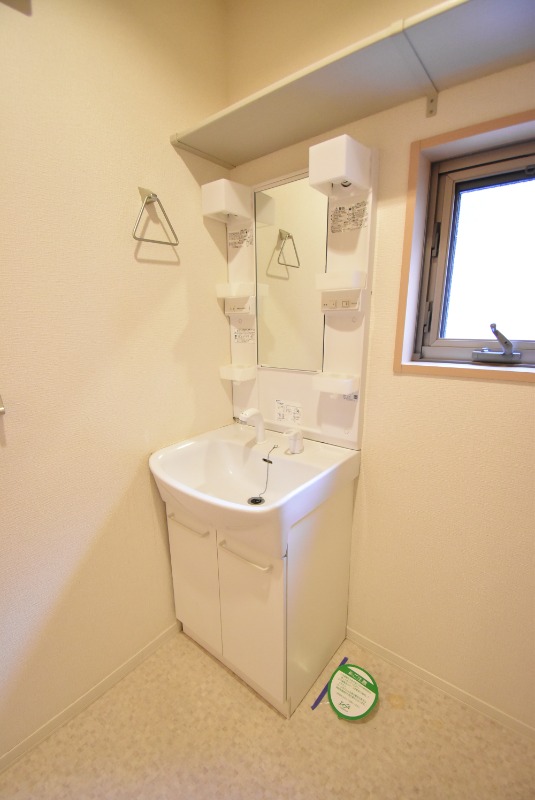 ��ʌ�����s�˒˂Q���ڂ̃A�p�[�g�̐��ʏ�