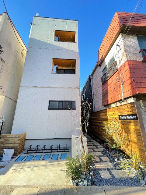 ��ʌ������s�{���U����3-21�̃A�p�[�g�̌����O��