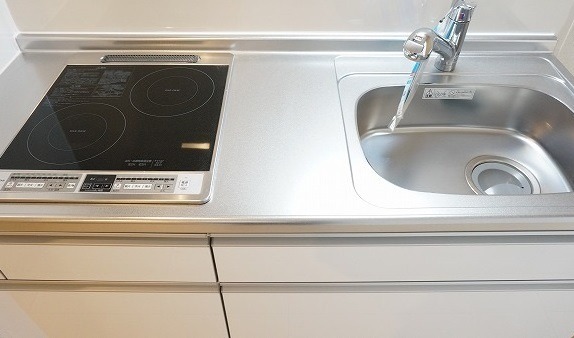 ��ʌ��������܎s�΋擌�Y�a�Q���ڂ̃A�p�[�g�̃L�b�`��