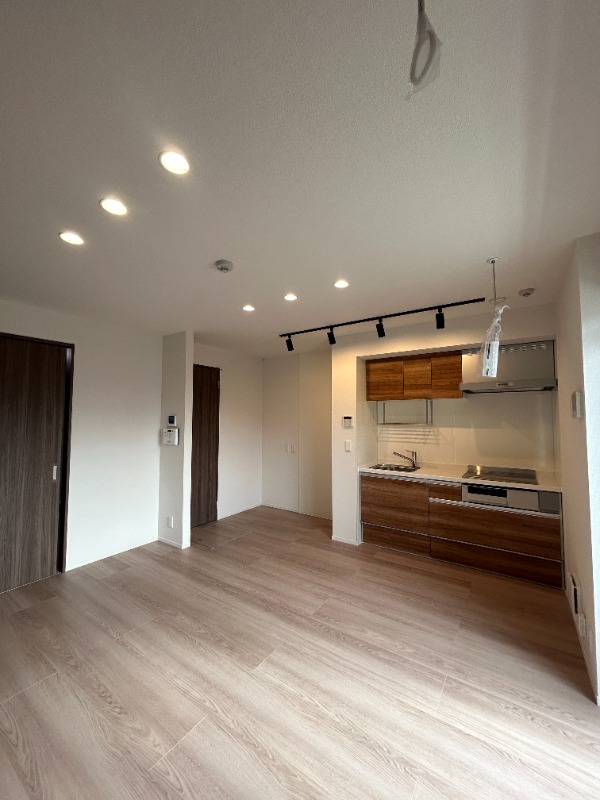 ��ʌ��������܎s�k��{�����S���ڂ̃A�p�[�g�̋��ԁE���r���O