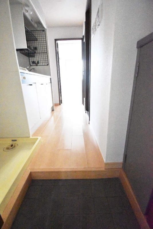 ��ʌ��������܎s�k��y�C���P���ڂ̃A�p�[�g�̌���