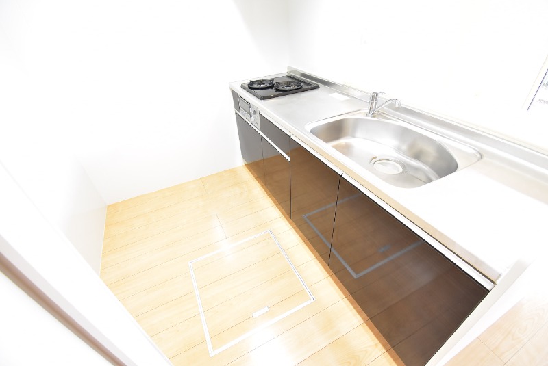 ��ʌ��������܎s����厚���V�n�̃e���X�n�E�X�̃L�b�`��