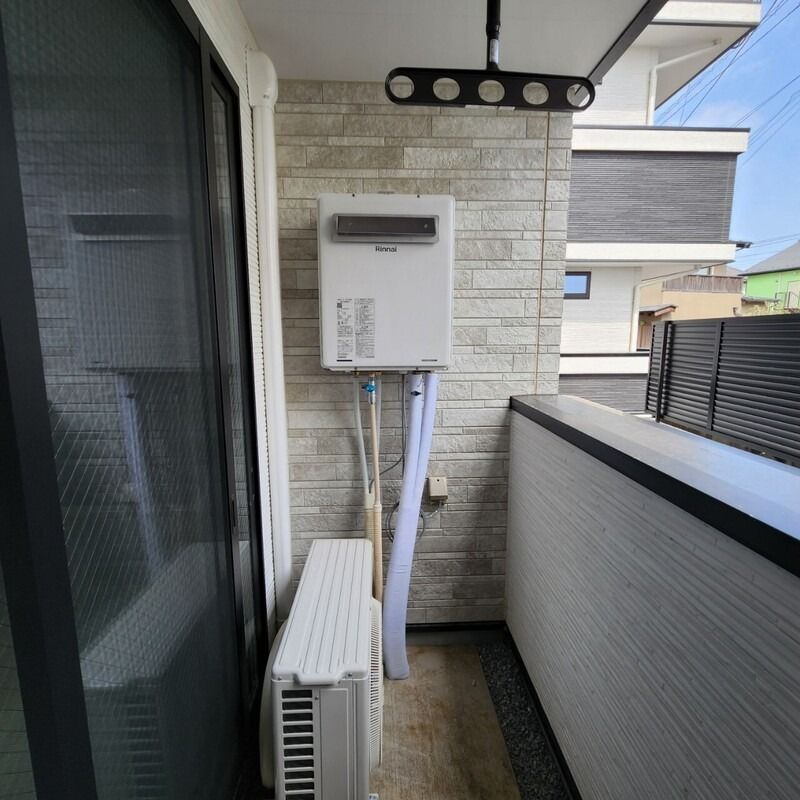 ��ʌ��������܎s�������a�c���Q���ڂ̃A�p�[�g�̃o���R�j�[