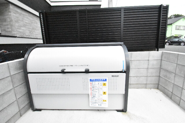 ��ʌ��������܎s�������a�c���Q���ڂ̃A�p�[�g�̂��̑�