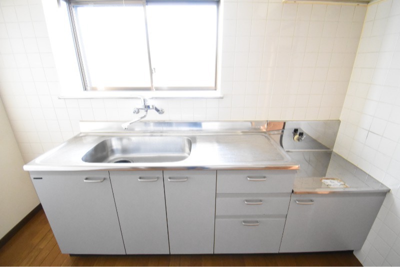 ��ʌ��������܎s����厚���m��̃A�p�[�g�̃L�b�`��