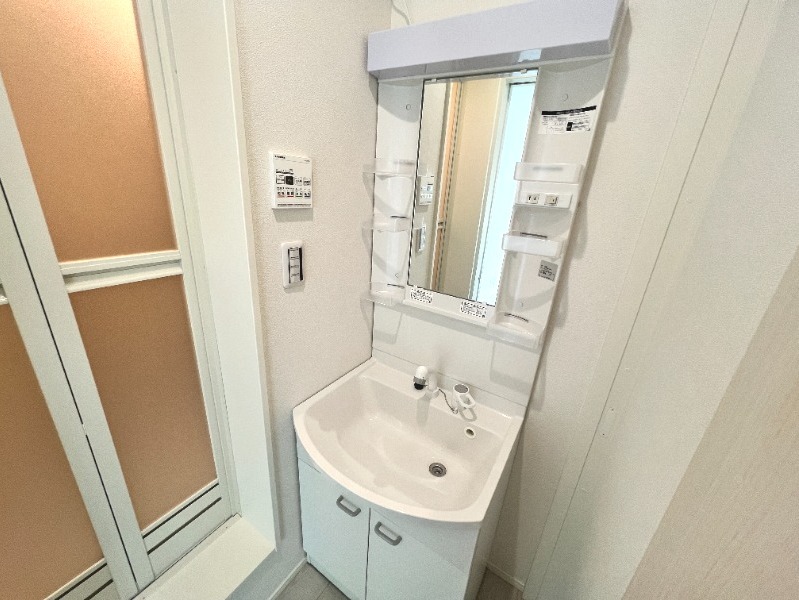 ��ʌ��������܎s������厚�@���̃A�p�[�g�̐��ʏ�