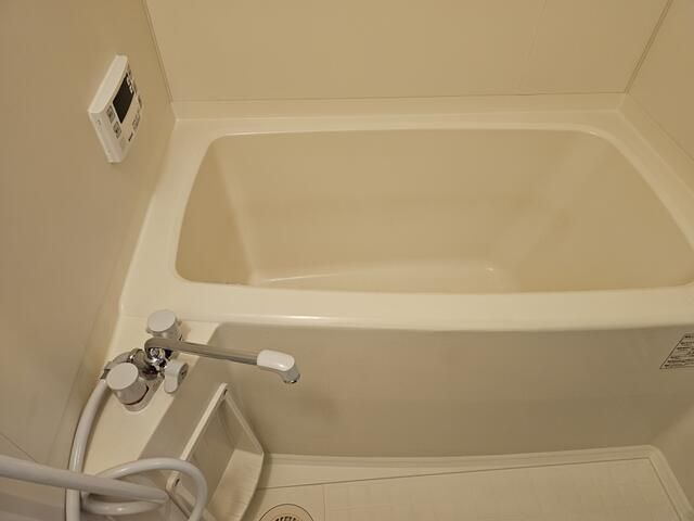 ��ʌ��������܎s��{����ؒ��Q���ڂ̃}���V�����̃o�X