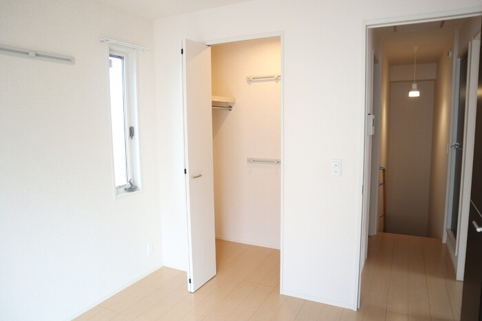 ��ʌ�����s�厚������̃A�p�[�g�̂��̑������E�X�y�[�X