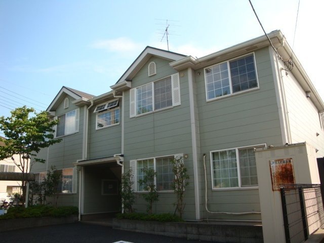 ��ʌ��������܎s��΋���Q����9-13�̃A�p�[�g�̌����O��