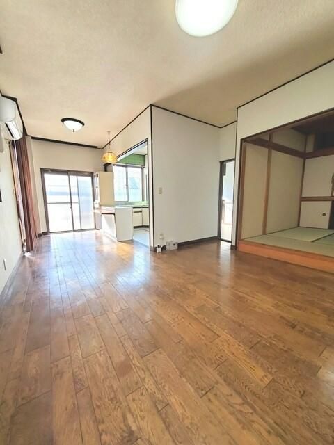 ��ʌ�����s�˒˓��Q���ڂ̃}���V�����̋��ԁE���r���O