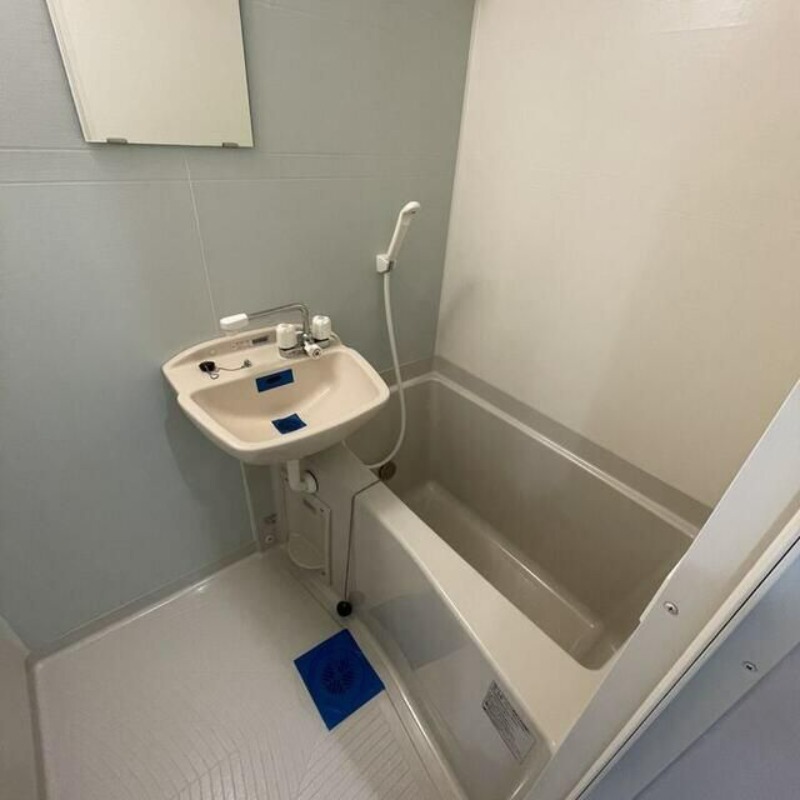 ��ʌ��������܎s�����扺�����Q���ڂ̃A�p�[�g�̃o�X