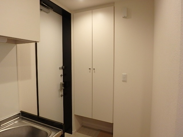 ��ʌ��������܎s�����擌��{�S���ڂ̃}���V�����̌���