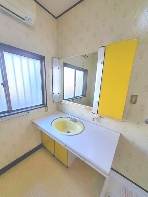 ��ʌ�����s�˒˓��Q���ڂ̃}���V�����̐��ʏ�