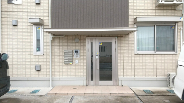 ��ʌ��z�J�s���C�N�^�E���P���ڂ̃A�p�[�g�̃G���g�����X