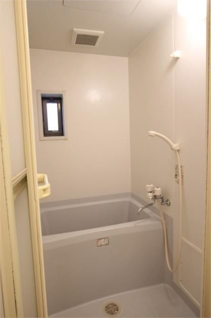 ��ʌ��������܎s�������˂R���ڂ̃A�p�[�g�̃o�X