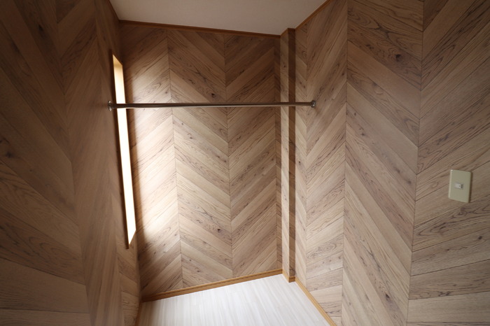 ��ʌ��������܎s�΋�厚�����̃e���X�n�E�X�̂��̑������E�X�y�[�X