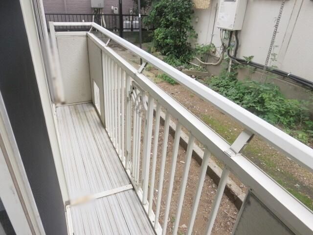 ��ʌ�����s�厚�ؑ]�C�̃A�p�[�g�̃o���R�j�[