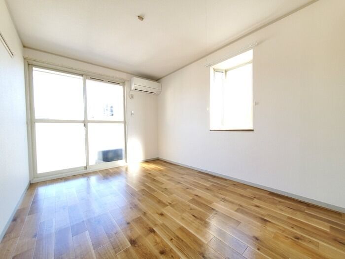 ��ʌ��������܎s��{��O���S���ڂ̃A�p�[�g�̋��ԁE���r���O