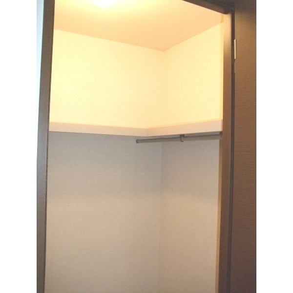 ��ʌ��z�J�s���z�J�W���ڂ̃A�p�[�g�̎��[