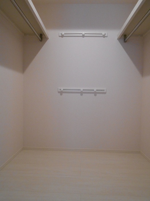 ��ʌ��z�J�s���C�N�^�E���Q���ڂ̃A�p�[�g�̎��[