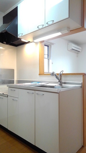 ��ʌ��@�c�s���L�P���ڂ̃A�p�[�g�̃L�b�`��